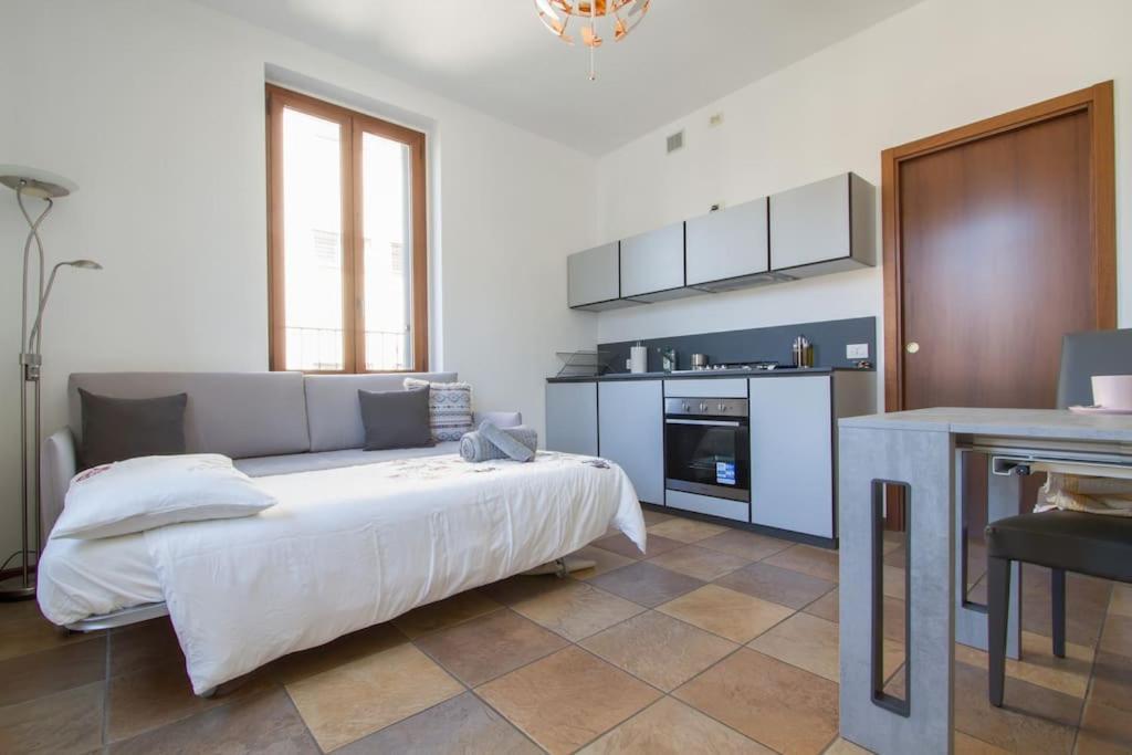 Fabulous Studio In Monza 15 Km To Milan City Centre エクステリア 写真