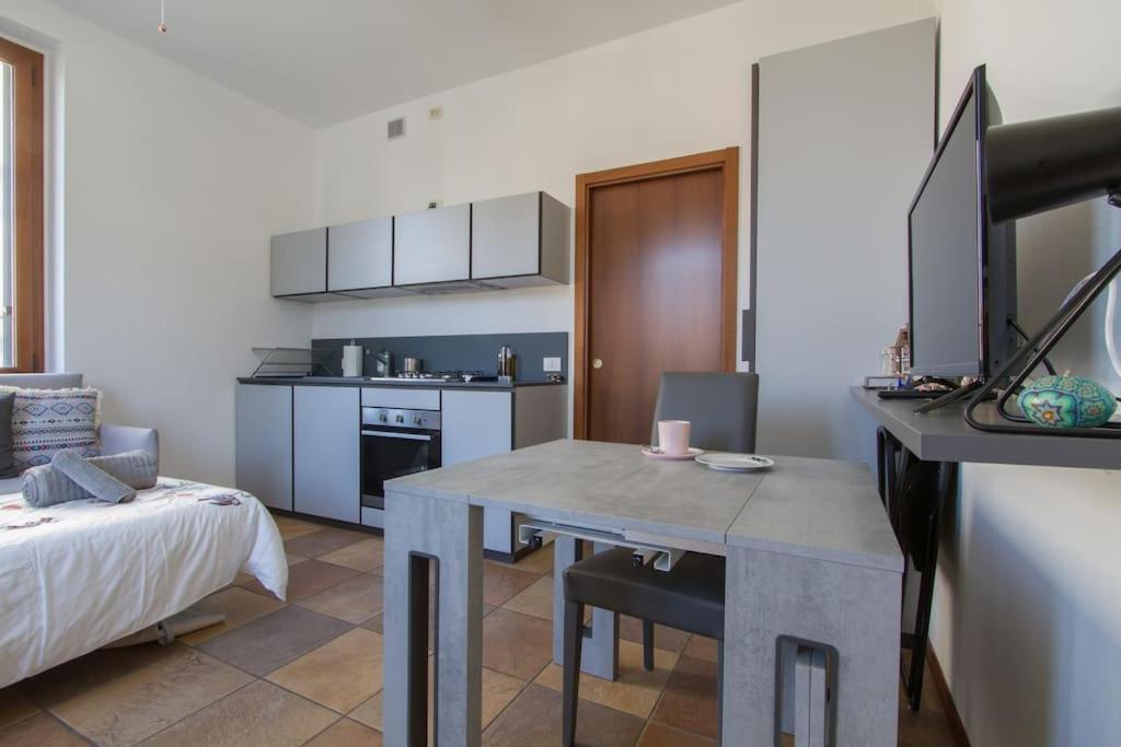 Fabulous Studio In Monza 15 Km To Milan City Centre エクステリア 写真